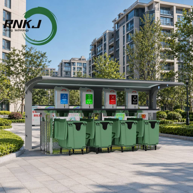 Sistema subterr&aacute;neo de recolecci&oacute;n de basura con elevaci&oacute;n hidr&aacute;ulica de 1100 litros